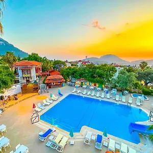 Zehra Tatil Koeyue 4*, Ölüdeniz Türkei